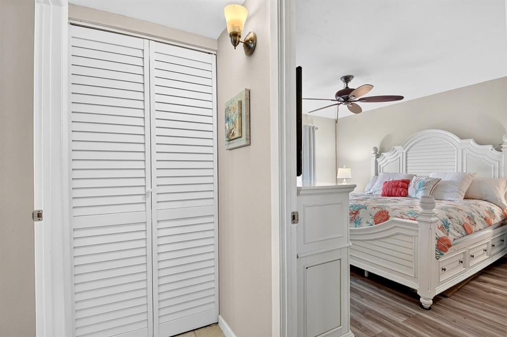 For Sale: $99,000 (1 beds, 1 baths, 630 Square Feet)