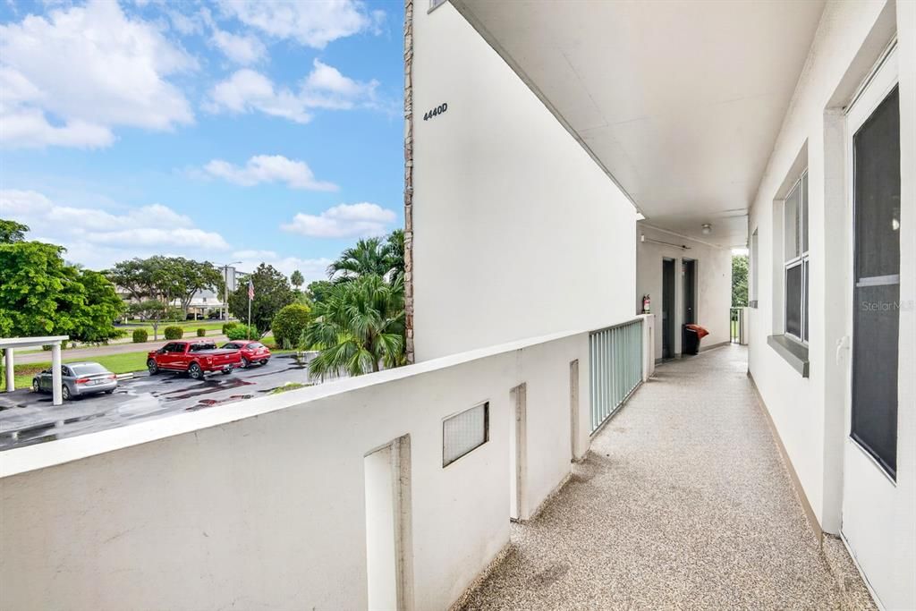 For Sale: $99,000 (1 beds, 1 baths, 630 Square Feet)