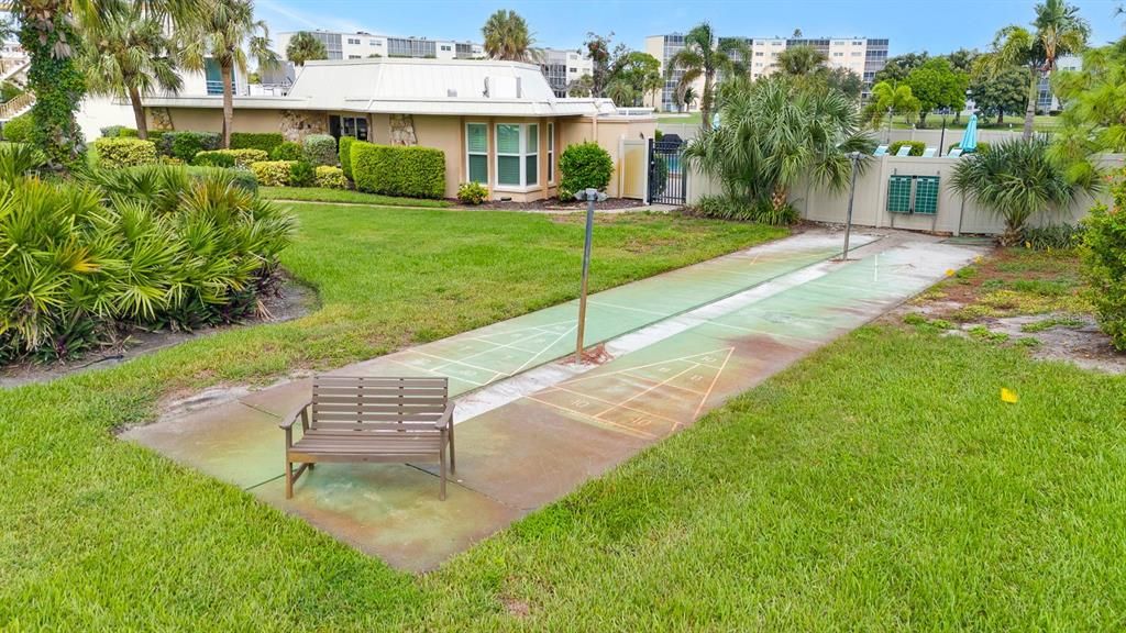 For Sale: $99,000 (1 beds, 1 baths, 630 Square Feet)
