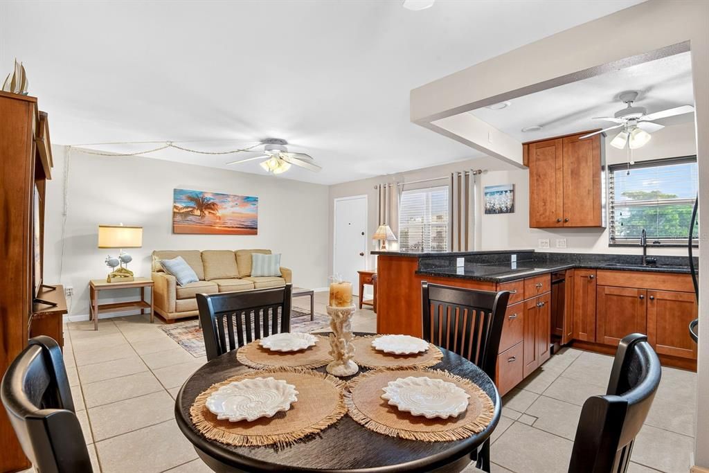 For Sale: $99,000 (1 beds, 1 baths, 630 Square Feet)