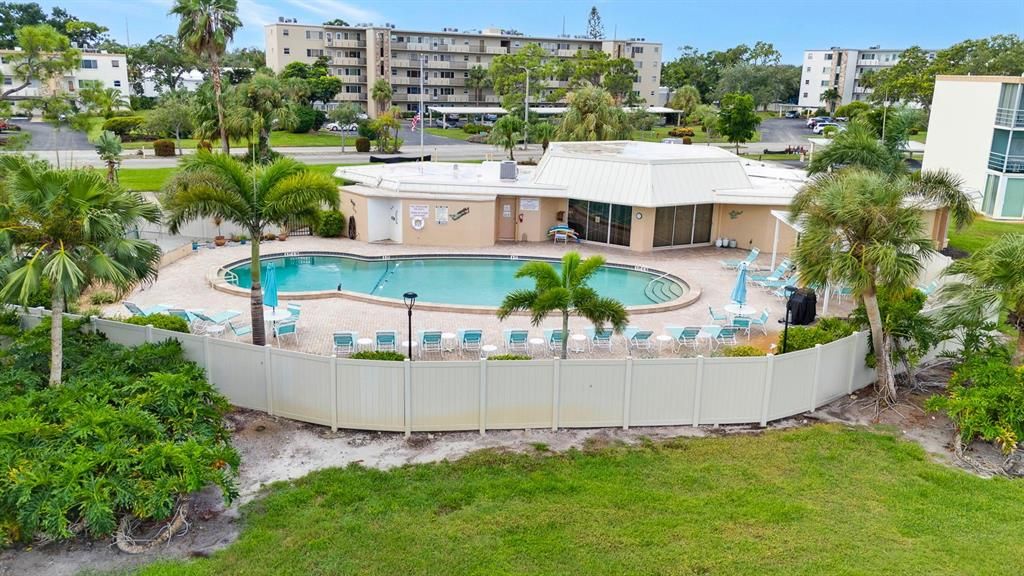 For Sale: $99,000 (1 beds, 1 baths, 630 Square Feet)