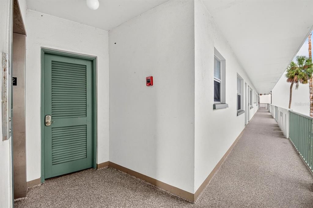 For Sale: $99,000 (1 beds, 1 baths, 630 Square Feet)