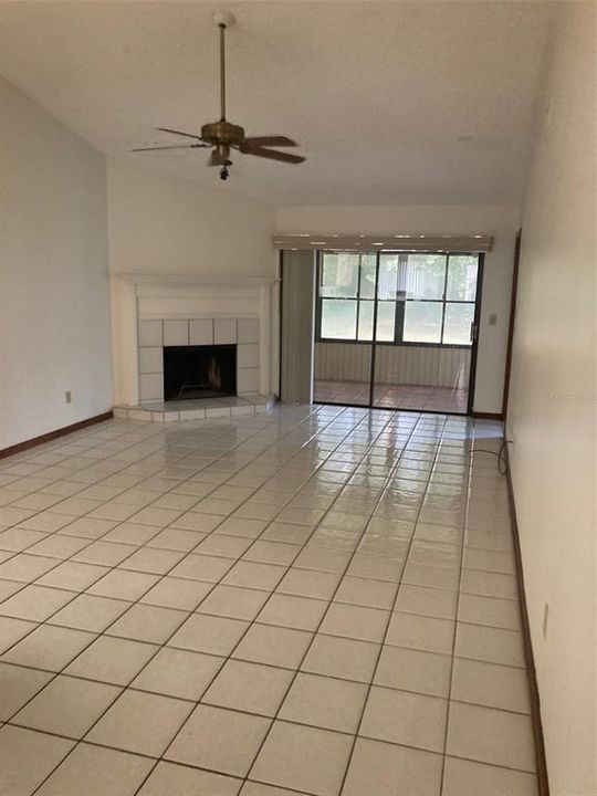 For Rent: $2,050 (2 beds, 2 baths, 1188 Square Feet)