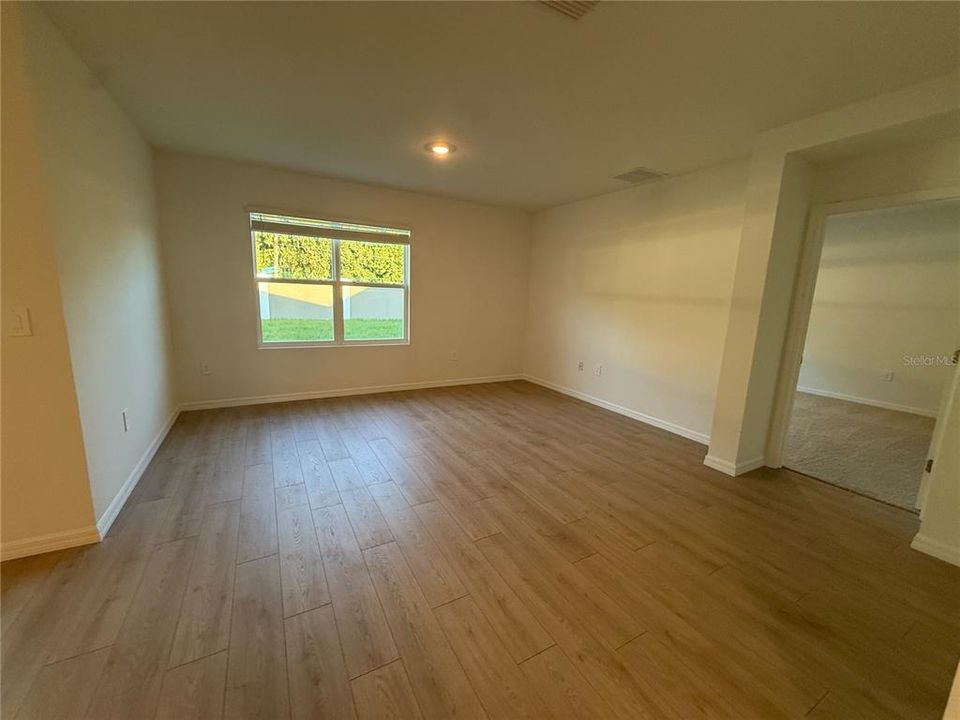En Renta: $2,500 (4 camas, 2 baños, 1828 Pies cuadrados)