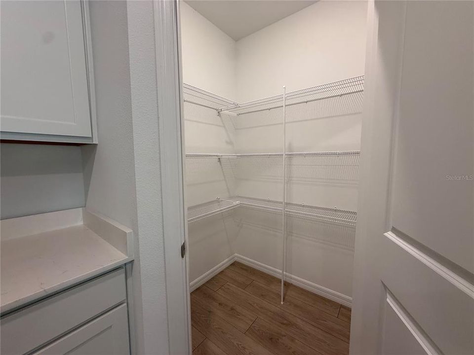 En Renta: $2,500 (4 camas, 2 baños, 1828 Pies cuadrados)