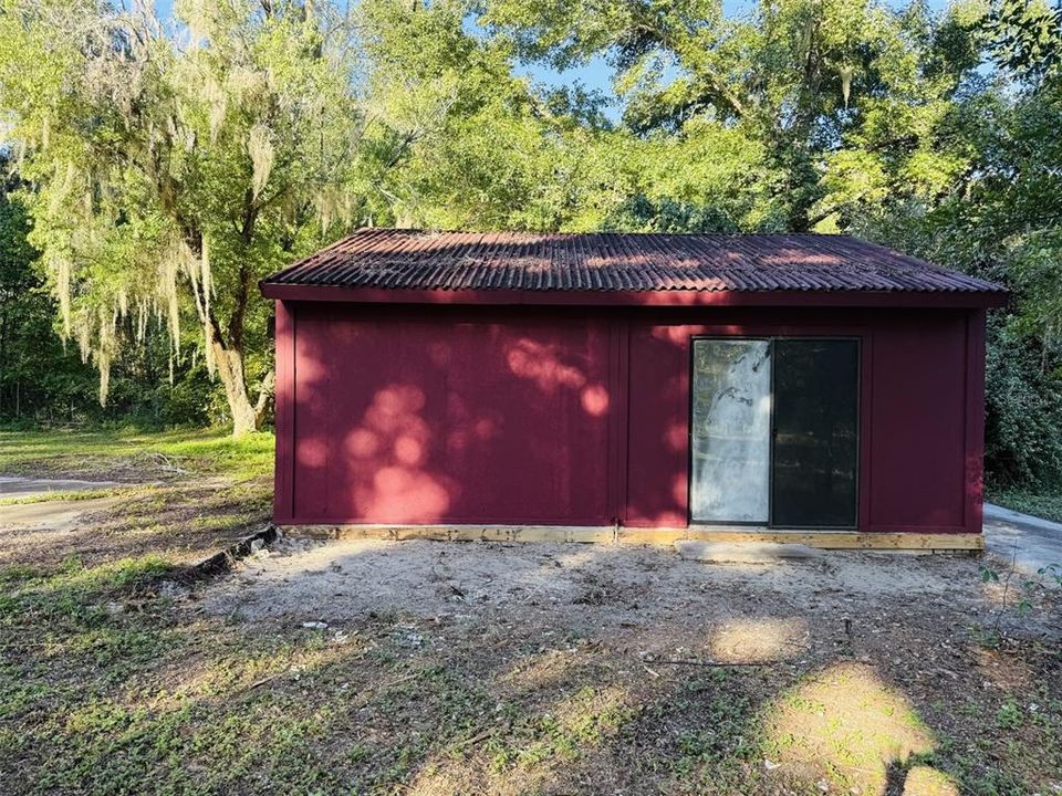 For Sale: $119,900 (3 beds, 2 baths, 1429 Square Feet)