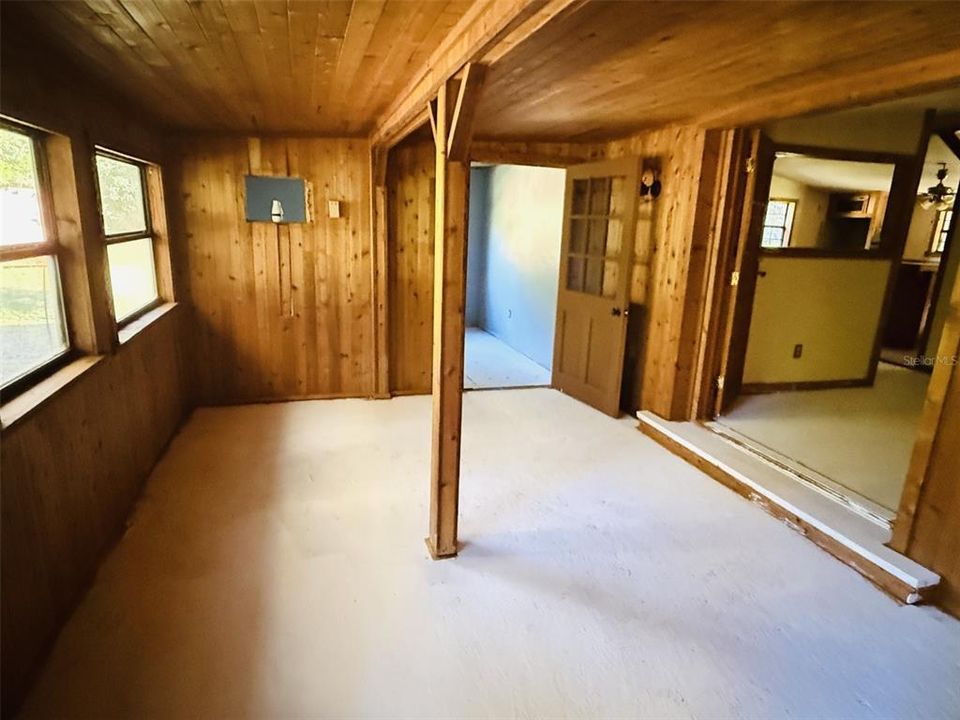 For Sale: $119,900 (3 beds, 2 baths, 1429 Square Feet)