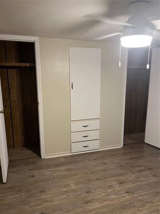 На продажу: $149,900 (2 спален, 2 ванн, 924 Квадратных фут)