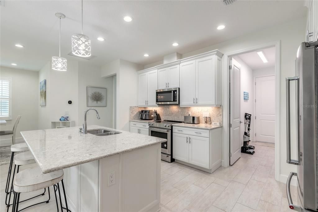 En Venta: $389,900 (2 camas, 2 baños, 1308 Pies cuadrados)