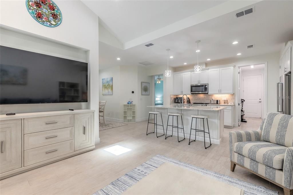 En Venta: $389,900 (2 camas, 2 baños, 1308 Pies cuadrados)