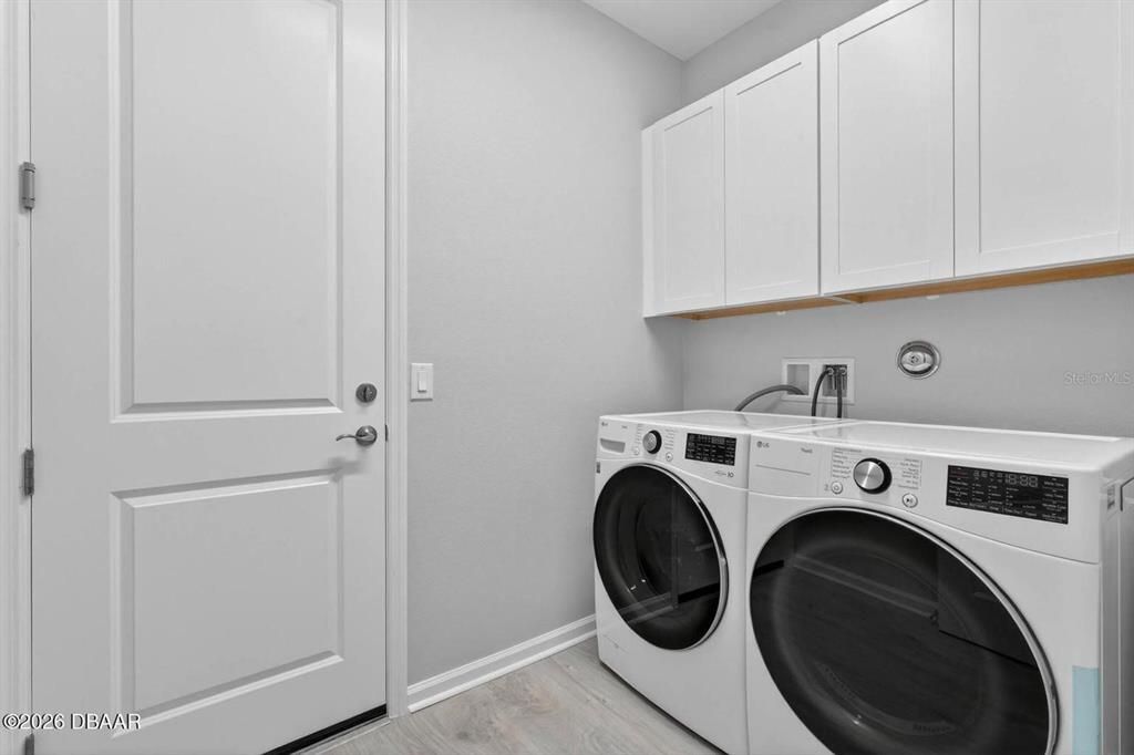 For Sale: $474,900 (2 beds, 2 baths, 1608 Square Feet)