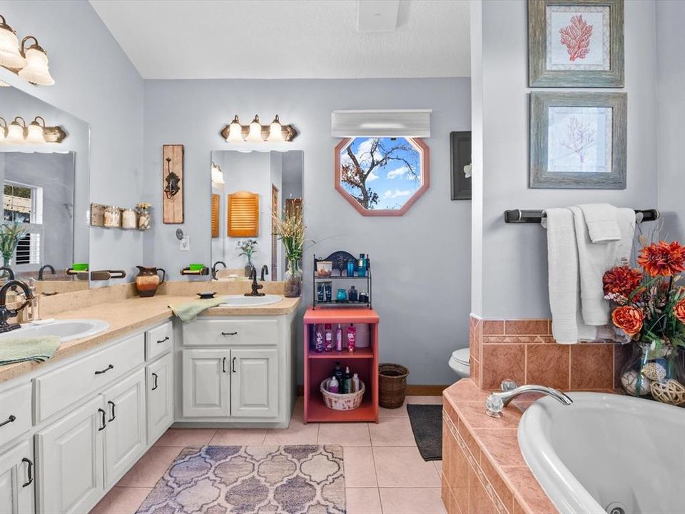 For Sale: $445,000 (3 beds, 2 baths, 2446 Square Feet)