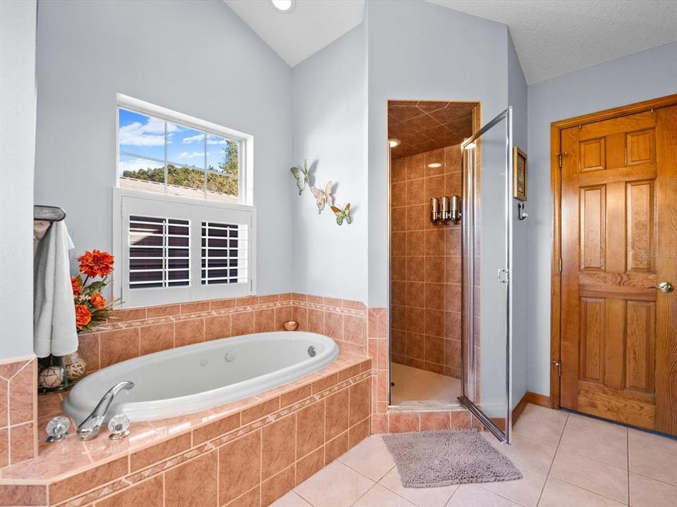 For Sale: $445,000 (3 beds, 2 baths, 2446 Square Feet)