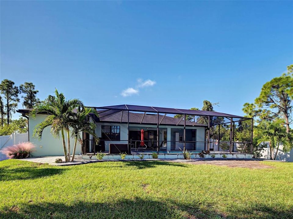 На продажу: $449,900 (3 спален, 2 ванн, 1586 Квадратных фут)