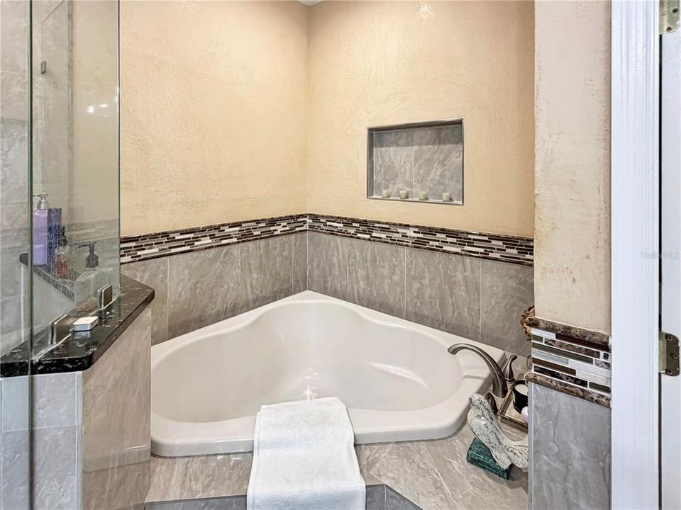 En Venta: $345,000 (3 camas, 2 baños, 1844 Pies cuadrados)