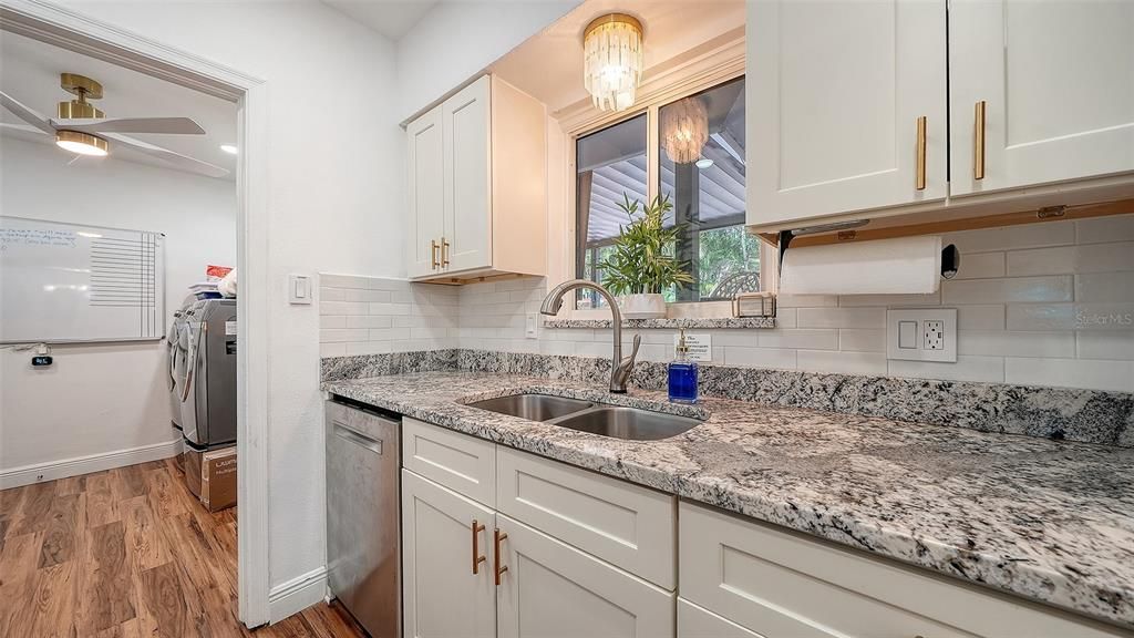 En Venta: $895,000 (3 camas, 3 baños, 1859 Pies cuadrados)