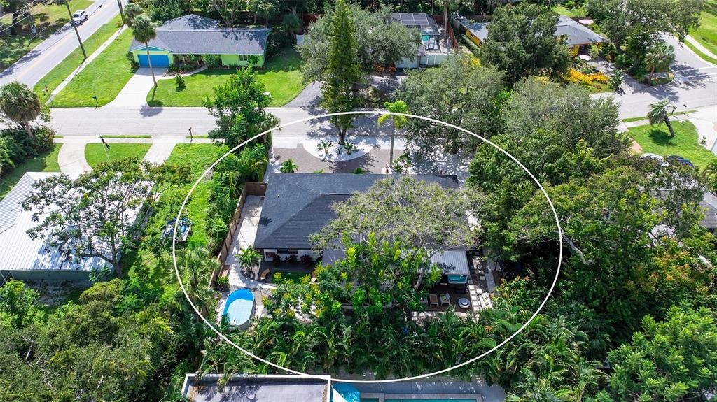 En Venta: $895,000 (3 camas, 3 baños, 1859 Pies cuadrados)