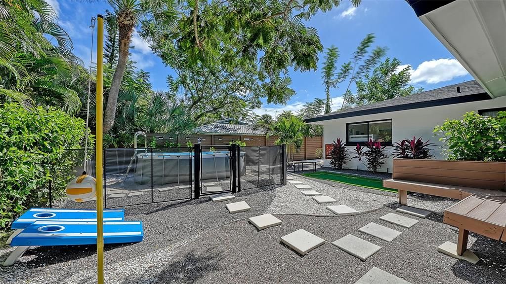En Venta: $895,000 (3 camas, 3 baños, 1859 Pies cuadrados)