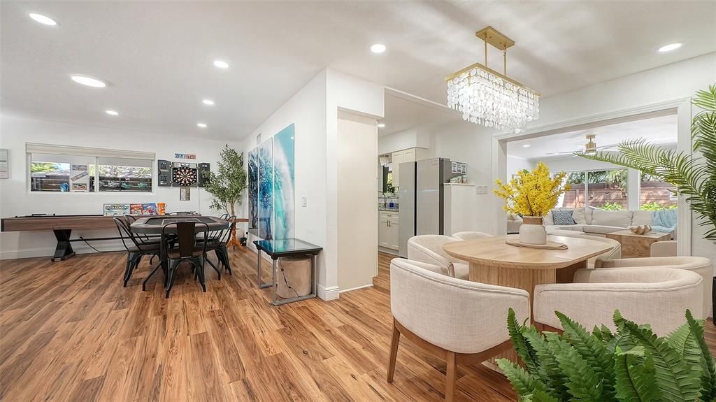 En Venta: $895,000 (3 camas, 3 baños, 1859 Pies cuadrados)