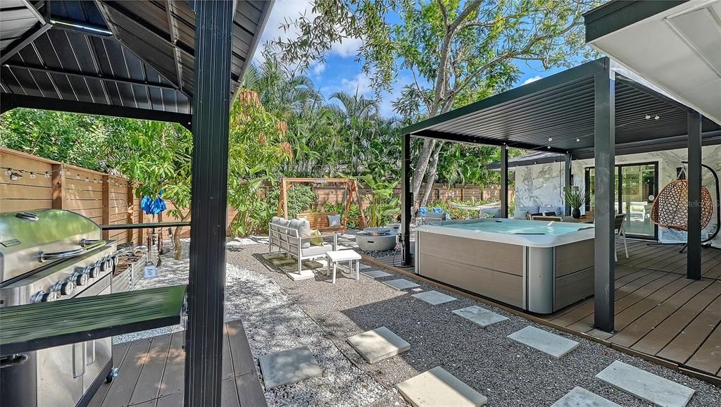 En Venta: $895,000 (3 camas, 3 baños, 1859 Pies cuadrados)