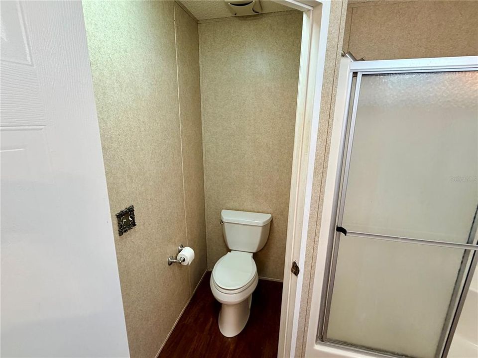 For Sale: $174,900 (3 beds, 2 baths, 1800 Square Feet)