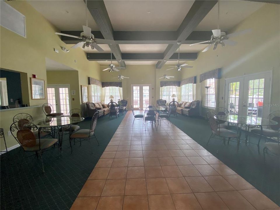 En Venta: $259,900 (2 camas, 2 baños, 957 Pies cuadrados)