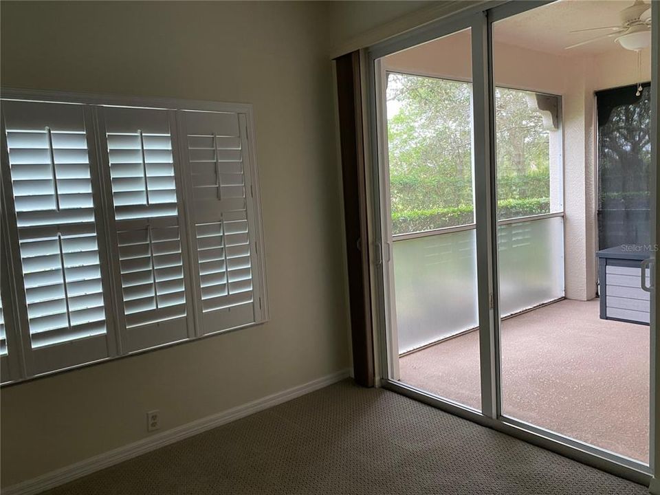 En Venta: $259,900 (2 camas, 2 baños, 957 Pies cuadrados)