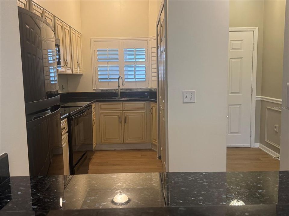 En Venta: $259,900 (2 camas, 2 baños, 957 Pies cuadrados)