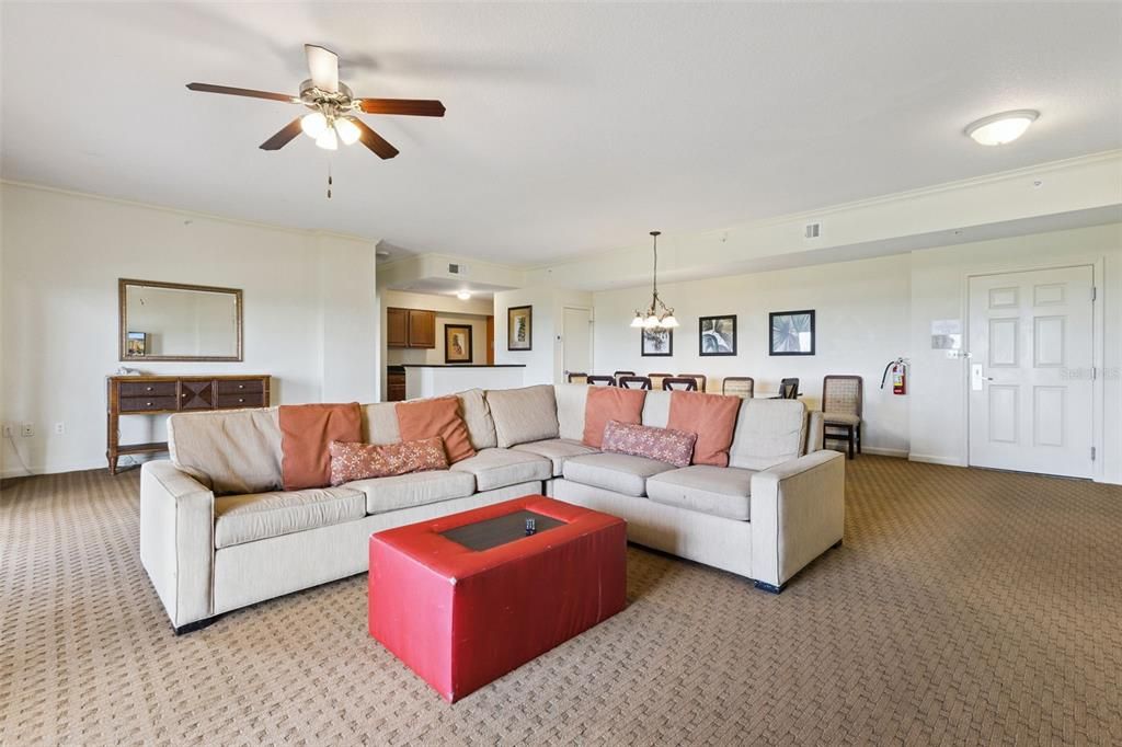 For Sale: $349,999 (4 beds, 4 baths, 2141 Square Feet)