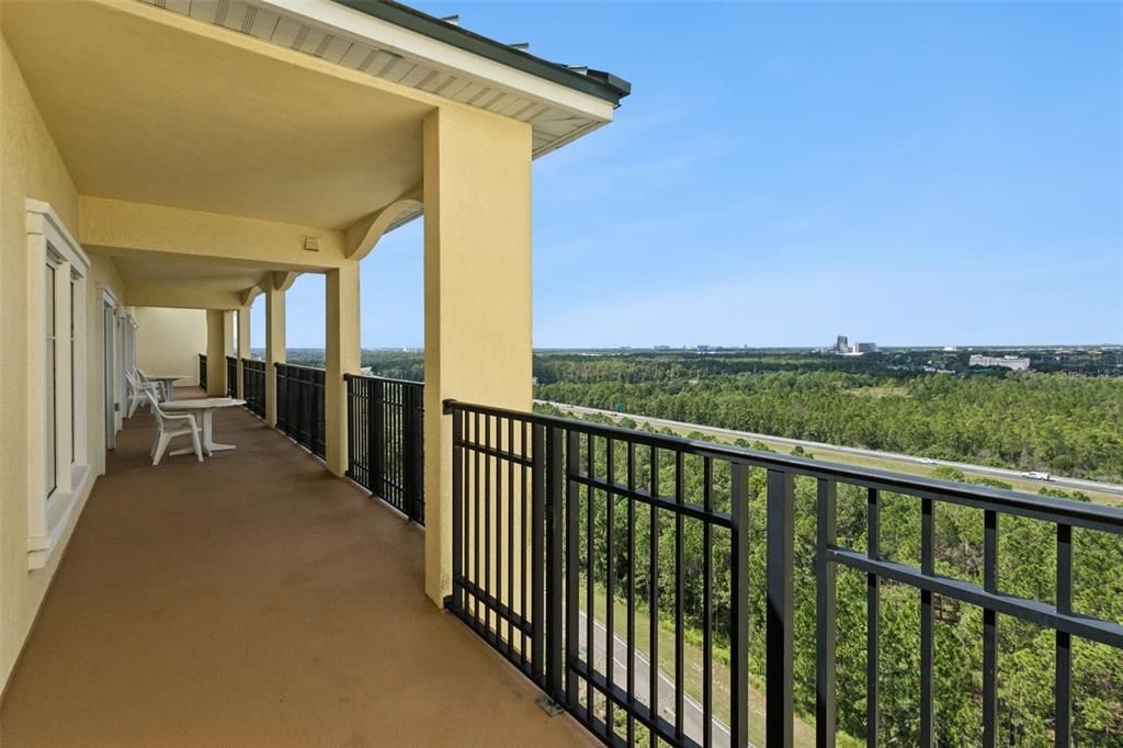 For Sale: $349,999 (4 beds, 4 baths, 2141 Square Feet)