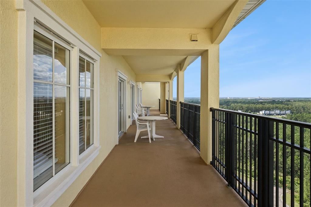 For Sale: $349,999 (4 beds, 4 baths, 2141 Square Feet)