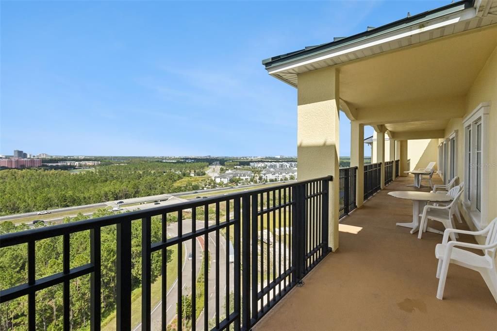 For Sale: $349,999 (4 beds, 4 baths, 2141 Square Feet)