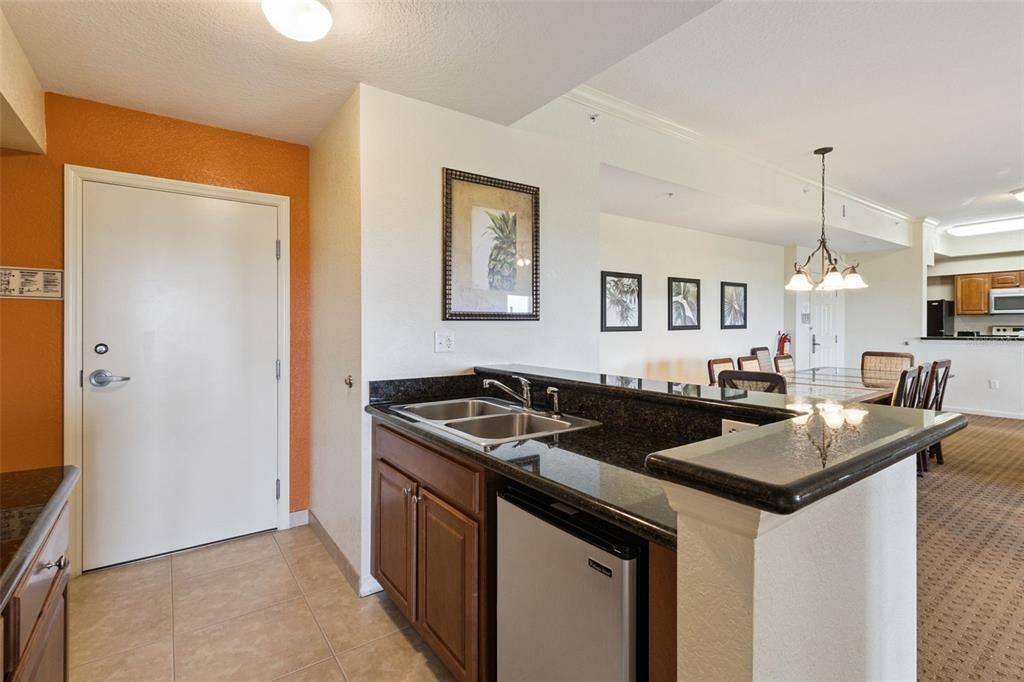 For Sale: $349,999 (4 beds, 4 baths, 2141 Square Feet)