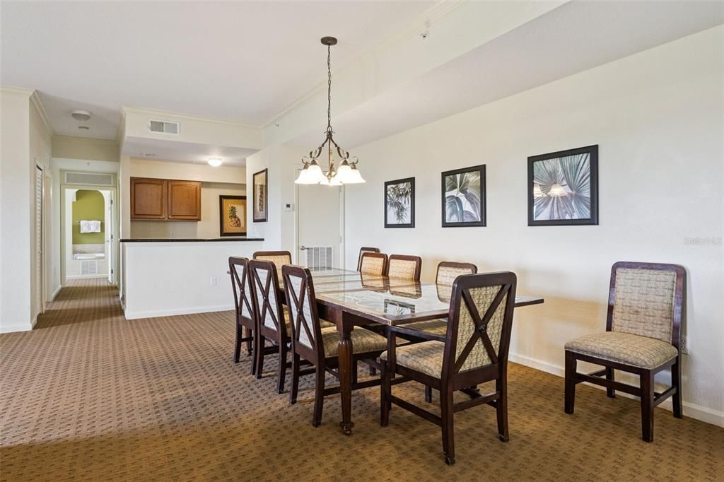 For Sale: $349,999 (4 beds, 4 baths, 2141 Square Feet)