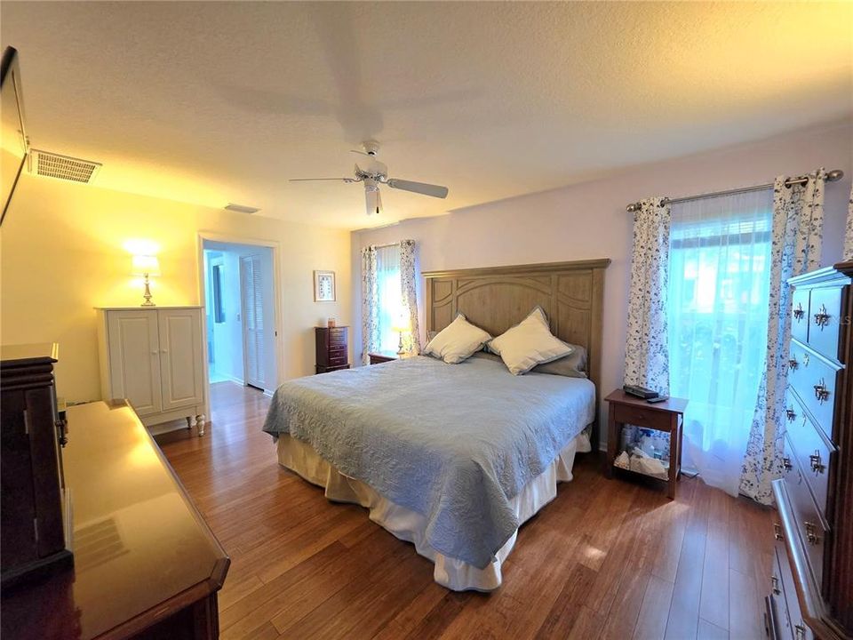 For Sale: $319,900 (3 beds, 2 baths, 1730 Square Feet)
