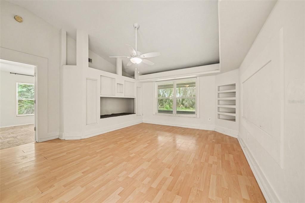 En Venta: $292,400 (3 camas, 2 baños, 1571 Pies cuadrados)