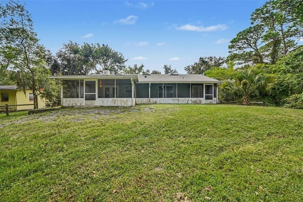 En Venta: $292,400 (3 camas, 2 baños, 1571 Pies cuadrados)