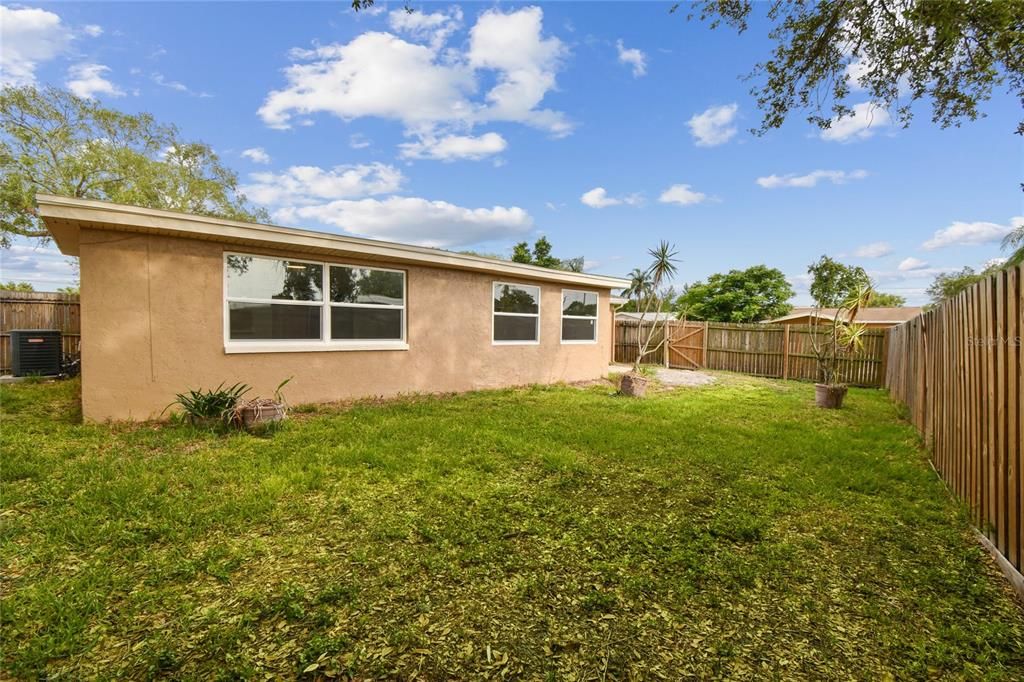 В аренду: $1,950 (3 спален, 2 ванн, 1518 Квадратных фут)