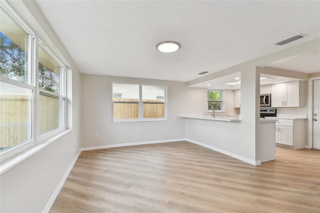 В аренду: $1,950 (3 спален, 2 ванн, 1518 Квадратных фут)