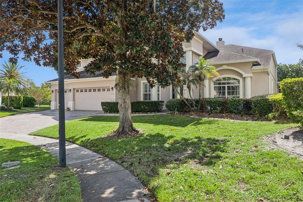 For Sale: $899,900 (5 beds, 4 baths, 3514 Square Feet)