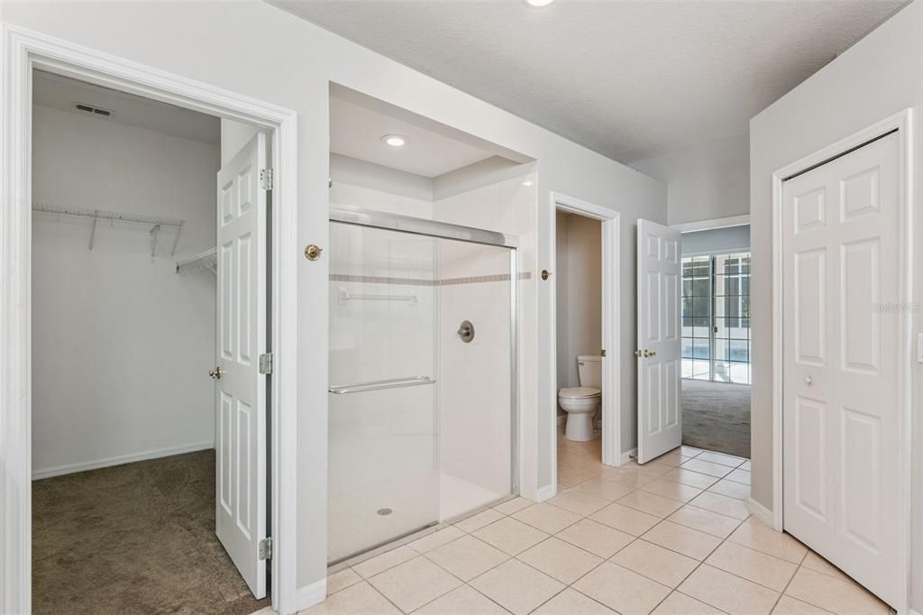 For Sale: $899,900 (5 beds, 4 baths, 3514 Square Feet)