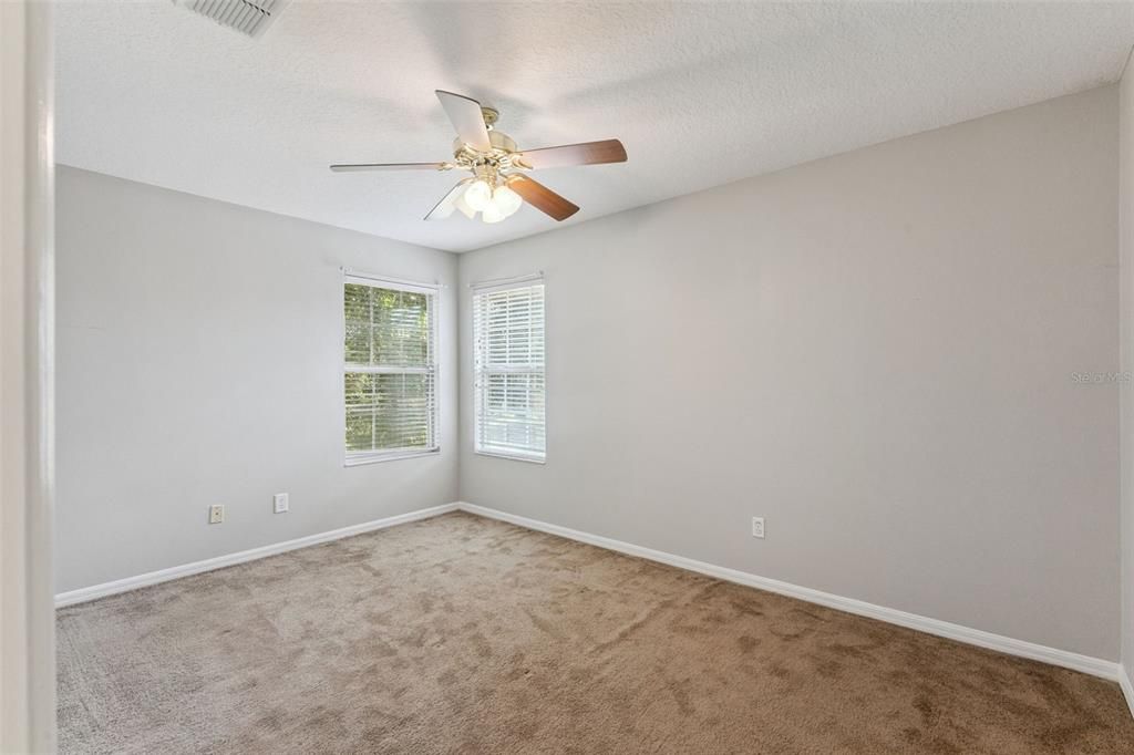 For Sale: $899,900 (5 beds, 4 baths, 3514 Square Feet)