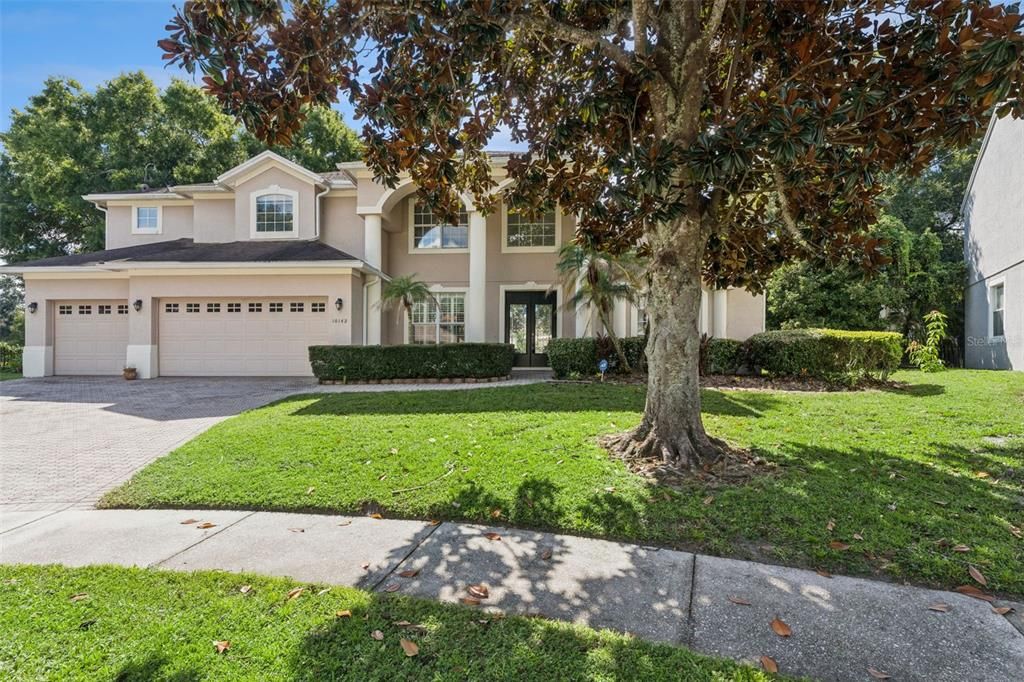 For Sale: $899,900 (5 beds, 4 baths, 3514 Square Feet)