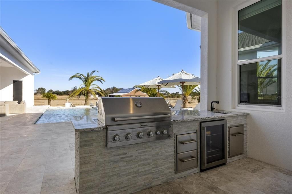 For Sale: $2,480,000 (6 beds, 6 baths, 6699 Square Feet)
