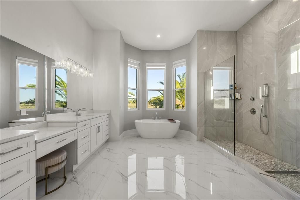 For Sale: $2,480,000 (6 beds, 6 baths, 6699 Square Feet)