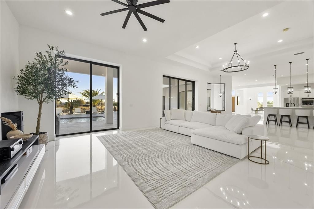 For Sale: $2,480,000 (6 beds, 6 baths, 6699 Square Feet)
