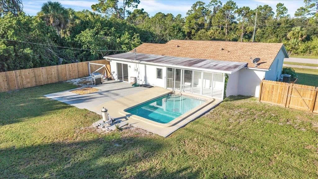 For Sale: $239,999 (2 beds, 2 baths, 1547 Square Feet)