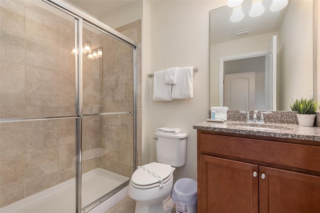 For Rent: $3,000 (5 beds, 4 baths, 2263 Square Feet)
