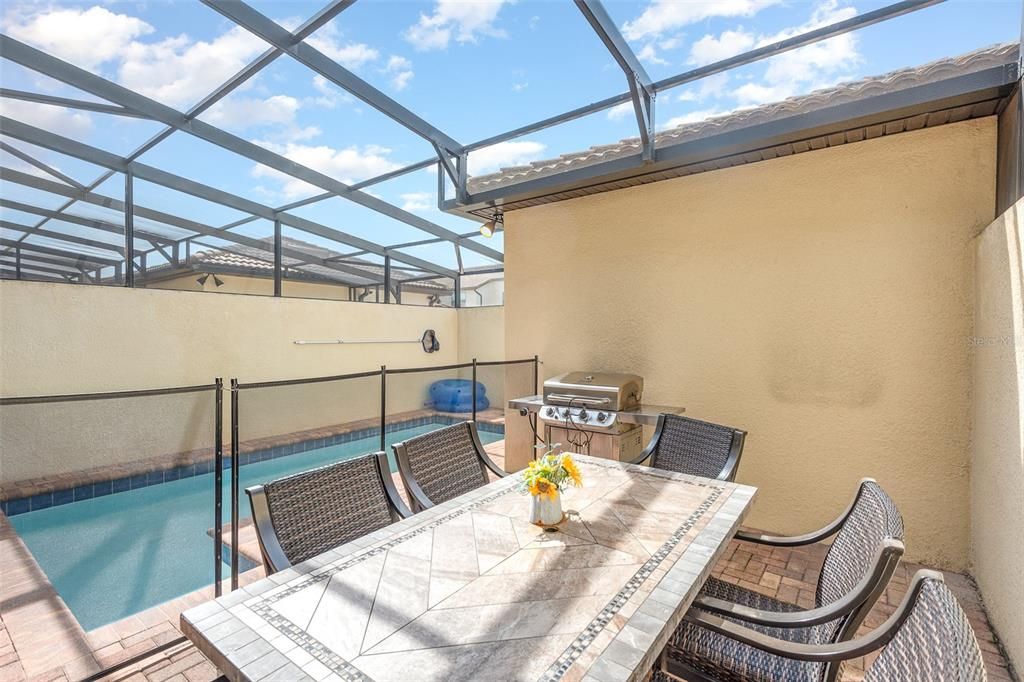 For Rent: $3,000 (5 beds, 4 baths, 2263 Square Feet)