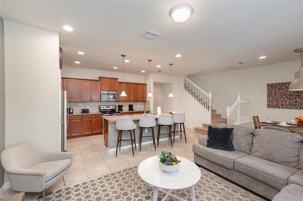 For Rent: $3,000 (5 beds, 4 baths, 2263 Square Feet)